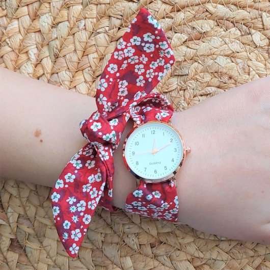 Montre foulard femme rouge bracelet à nouer bracelet Mitsi valeria rouge petit cadran